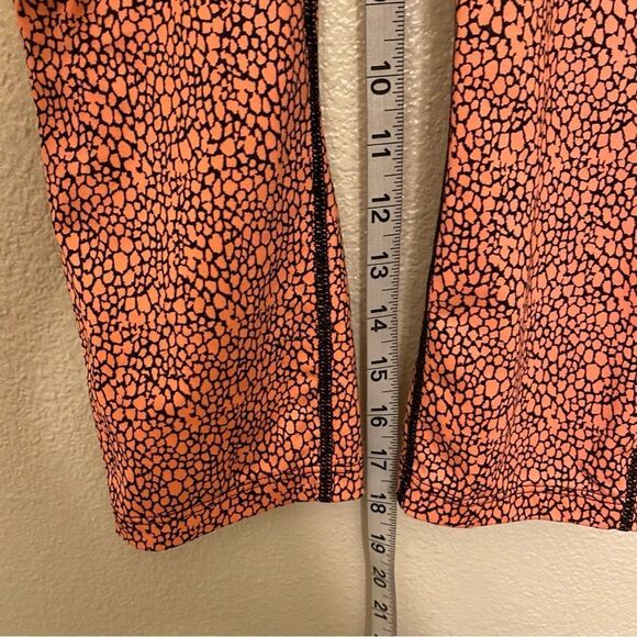 NIKE run relay compression Fit Womens Capri crop Training orange print legging S - Picture 7 of 10